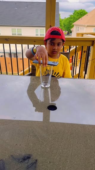 This effect is called the Magic Order and it s super easy to create using CapCut! 1. Put your phone on a tripod, display an image on your screen, and place a glass over it. 2. Pretend something is coming out of your phone by placing your finger on it. 3. In a second clip, pour a drink into the glass. 4. Import both clips into CapCut. Make the second one an overlay. 5. Mask the overlay to match the moment your finger touches the screen. 6. Add a vibration flash effect for extra impact.#capcut #capcutedit #contentcreator #viralvideo #reeltrick #videoeffects #capcuttutorial #videomagic #creatoreffect #foryou #reelsguide #magicorder